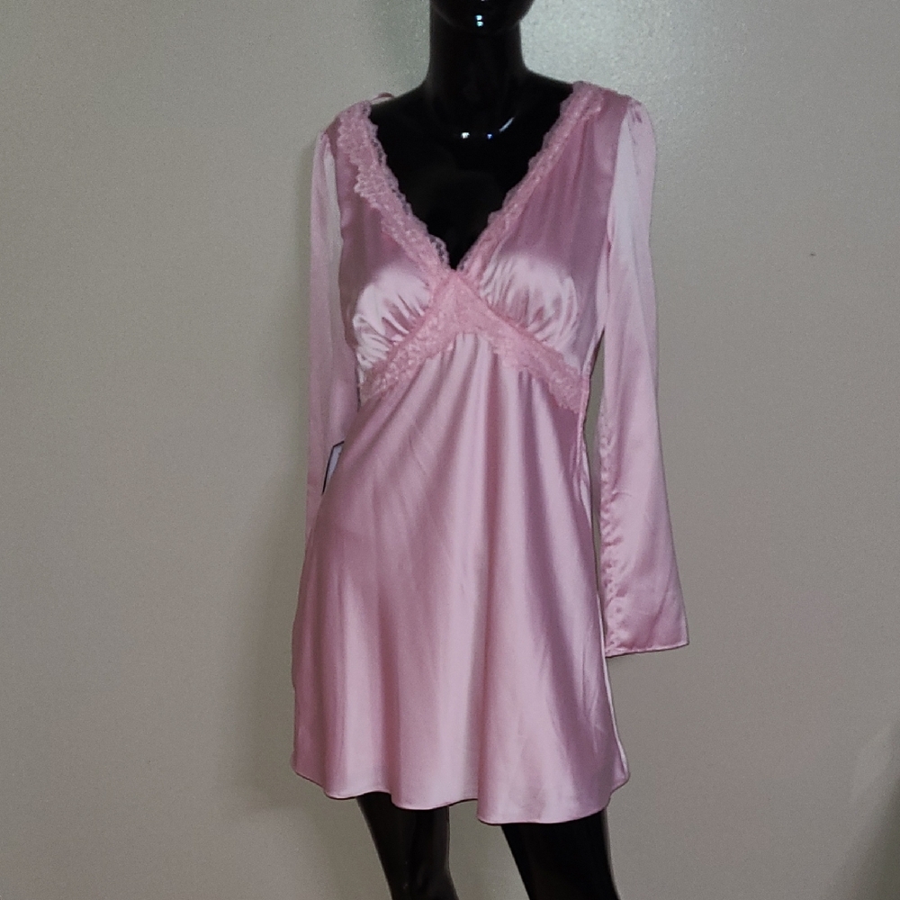 Elegant Pink Lace Trim Long Sleeve Dress